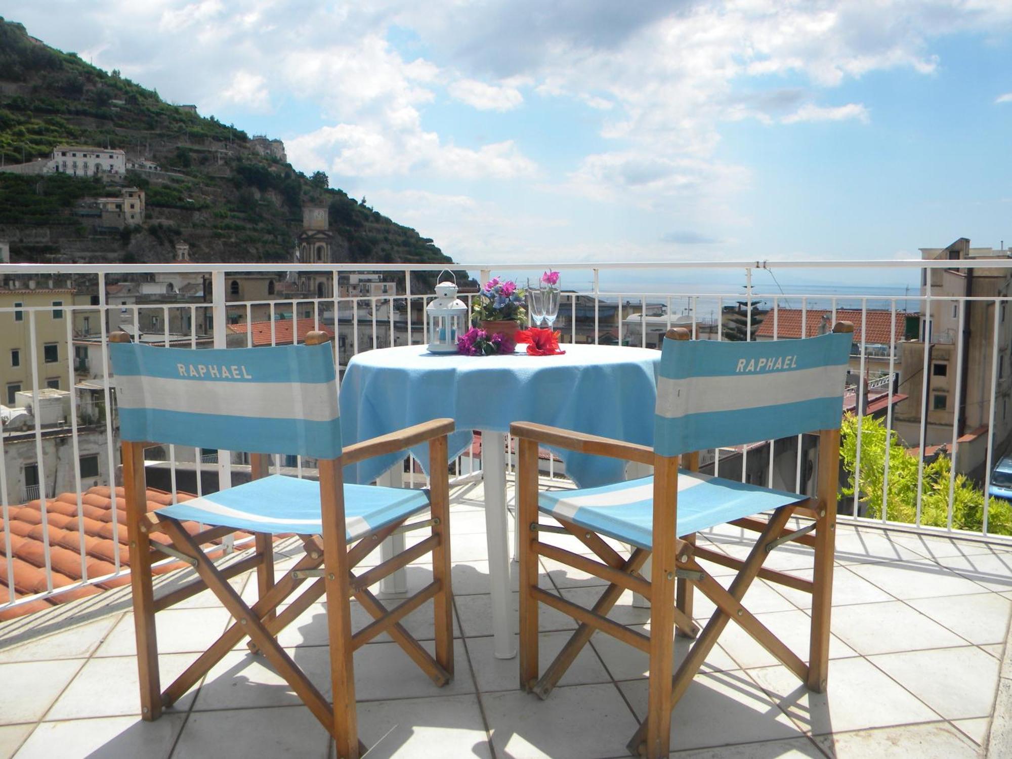 Maison Raphael Minori Bagian luar foto
