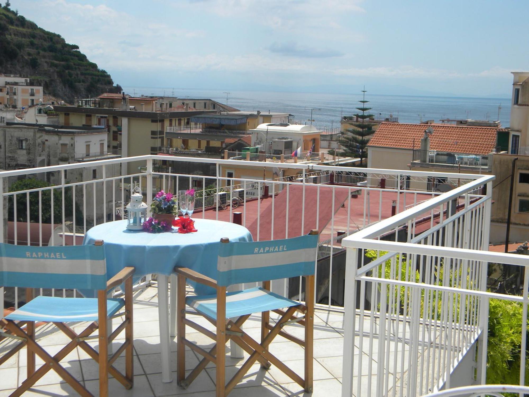 Maison Raphael Minori Bagian luar foto
